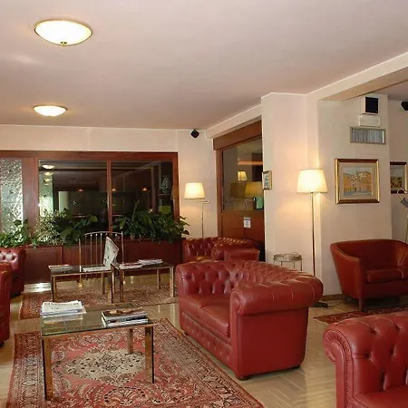 Cristallo Hotel 4*