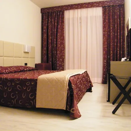 Cristallo Hotel 4*