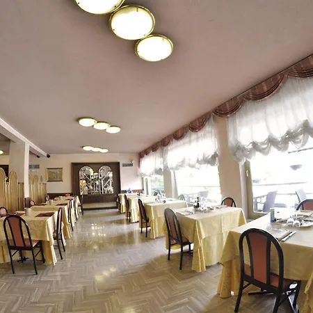 Cristallo Hotel 4*