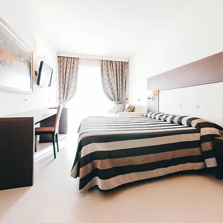 Hotel Cristallo 4*