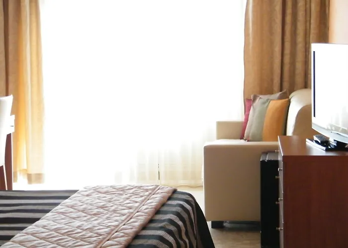 Cristallo Hotel Varraze