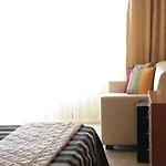 Cristallo Hotel Varraze