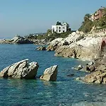 Cristallo Hotel Varraze