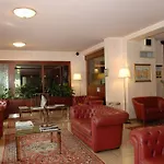 Cristallo Hotel 4*