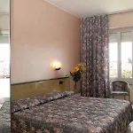 Hotel Cristallo Varraze