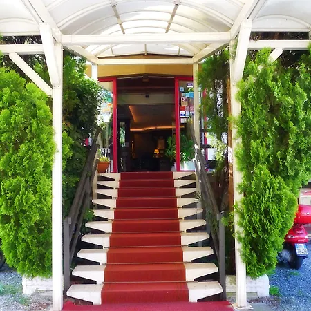 Cristallo Otel