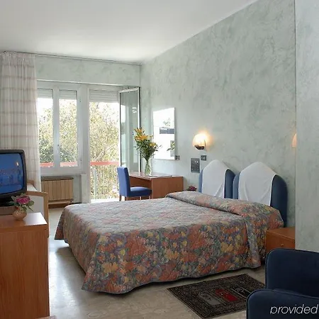 Cristallo 4*