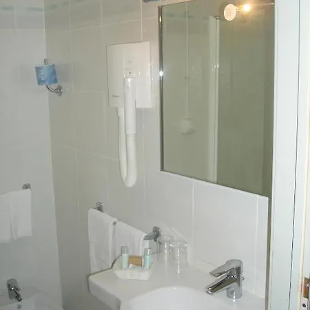 Otel Cristallo 4*